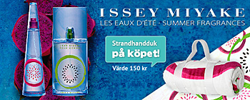 Issey Miyake - strandhandduk på köpet!