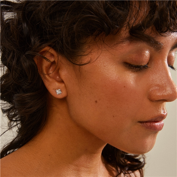 26241-6003 OCTAVIA Clover Earrings (Bild 2 av 4)