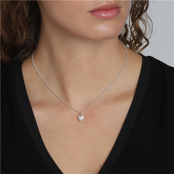 Eloise Crystal Heart Necklace (Bild 2 av 2)