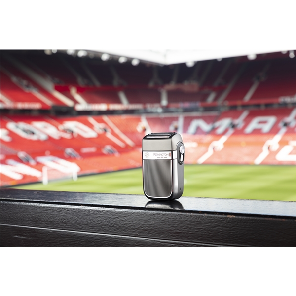 HF9050 Manchester United Heritage Foil Shaver (Bild 3 av 3)