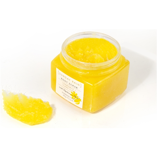 Chamomile & Ylang Ylang Body Scrub (Bild 2 av 5)