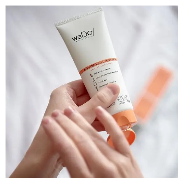 weDo Moisturising Day Shift Hair & Hand Cream (Bild 4 av 7)