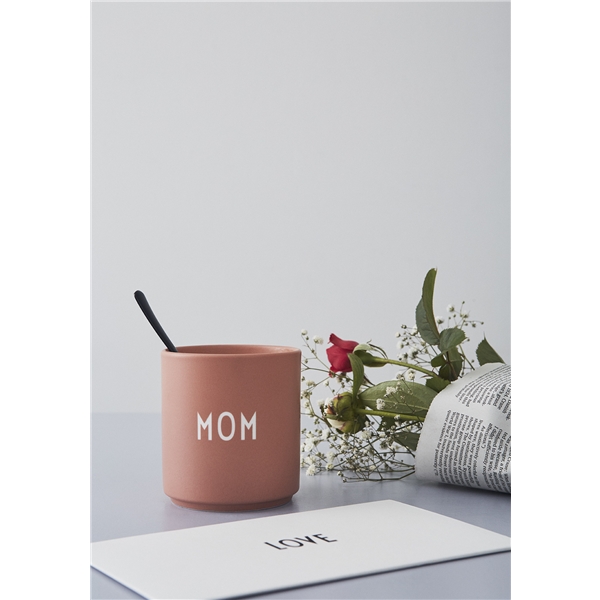 Design Letters Favoritmugg Mom (Bild 2 av 4)