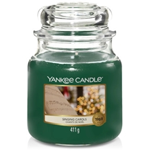 Singing Carols - Yankee Candle Classic Medium