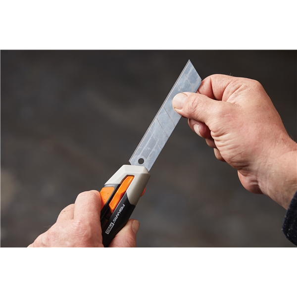 CarbonMax brytbladskniv 25 mm (Bild 6 av 8)