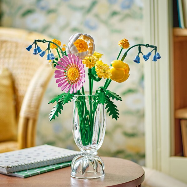 10347 LEGO Botanicals Liten Sommarbukett (Bild 7 av 7)