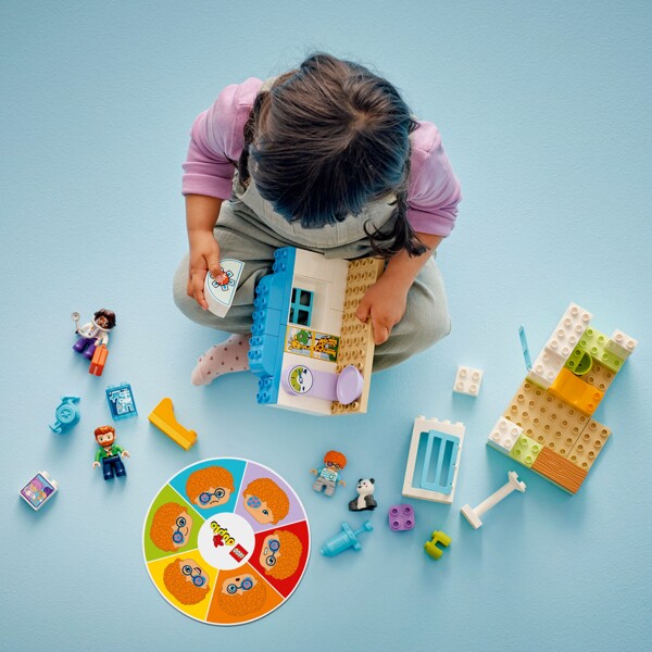 10449 LEGO Duplo Första Gången: Gå Till Doktorn (Bild 4 av 5)