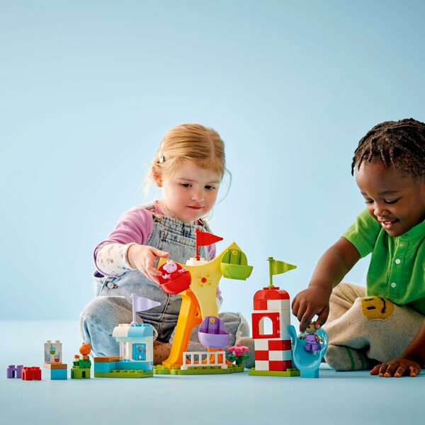 10453 LEGO Duplo Peppa Pig Tivoli (Bild 5 av 6)