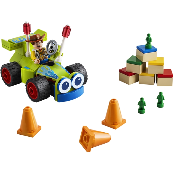 10766 LEGO Toy Story 4 Woody & RC (Bild 3 av 3)