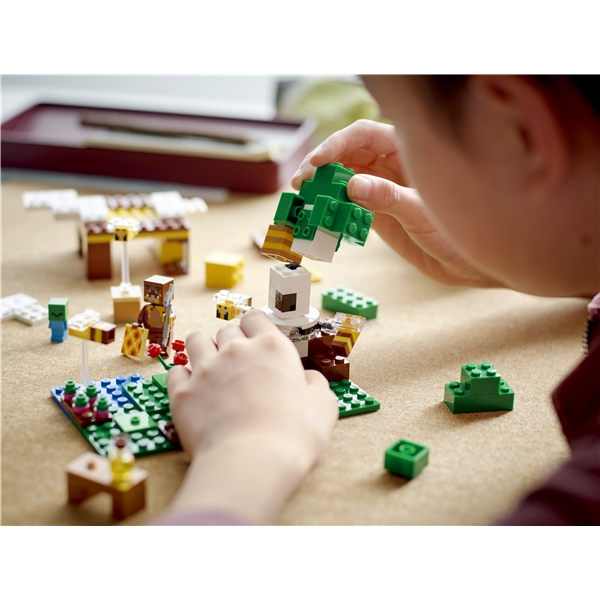 21241 LEGO Minecraft Bistugan (Bild 6 av 6)