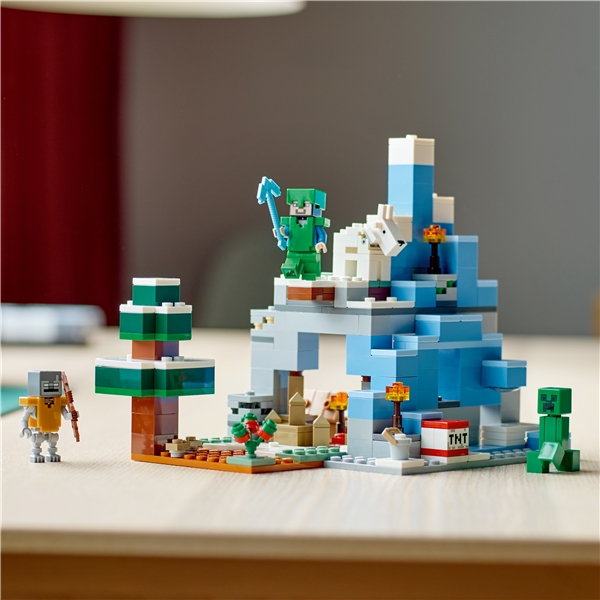 21243 LEGO Minecraft De Frostiga Bergen (Bild 6 av 6)