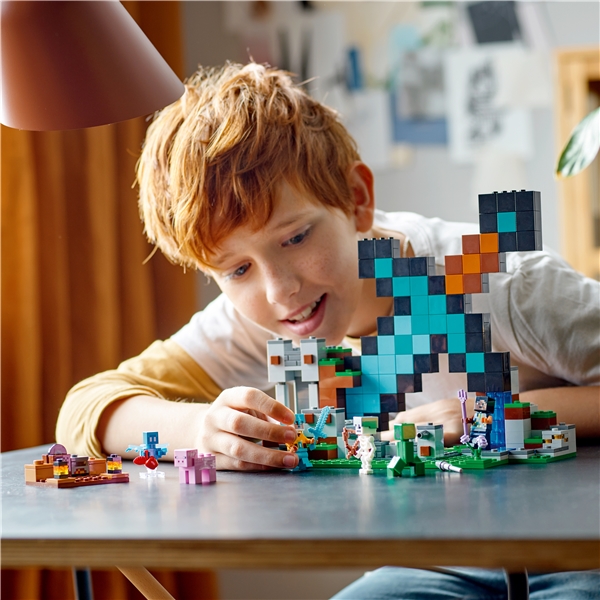 21244 LEGO Minecraft Svärdsutposten (Bild 5 av 6)