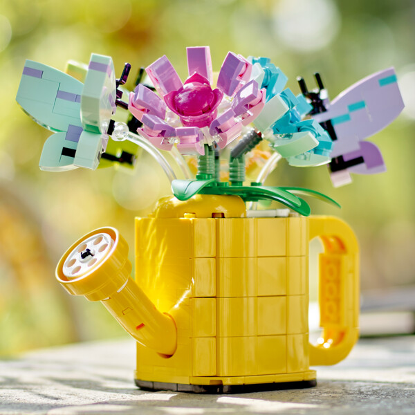 31149 LEGO Creator Blommor i Vattenkanna (Bild 8 av 8)
