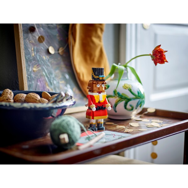 40640 LEGO Nötknäppare (Bild 4 av 4)