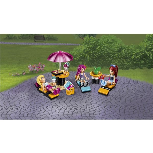 41106 LEGO Friends Popstjärnornas turnébuss (Bild 8 av 8)