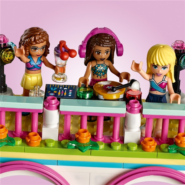 41347 LEGO Friends Heartlake Citys resort (Bild 6 av 6)