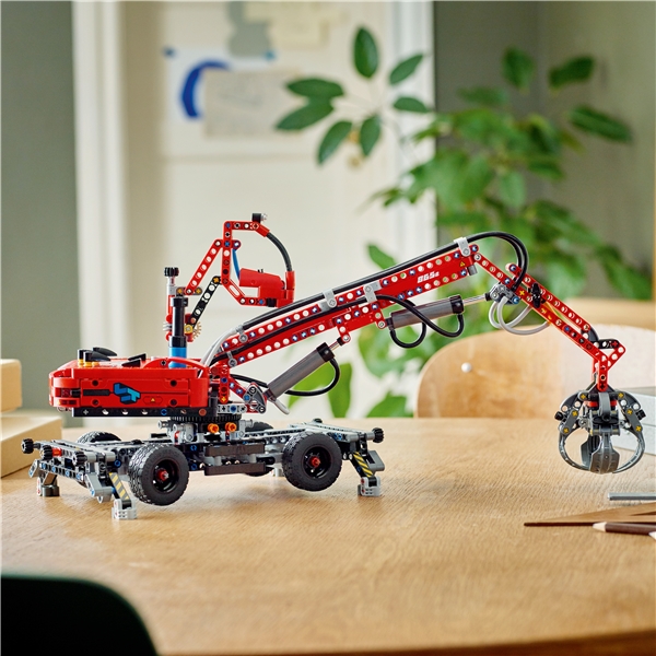 42144 LEGO Technic Materialhanterare (Bild 6 av 6)
