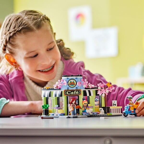 42618 LEGO Friends Heartlake Citys Kafé (Bild 5 av 5)