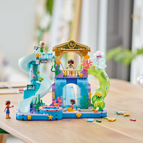 42630 LEGO Friends Heartlake Citys Vattenpark (Bild 6 av 6)