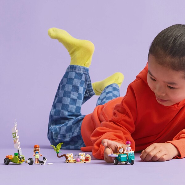 42641 LEGO Friends Äventyr med Surfhundar (Bild 5 av 6)