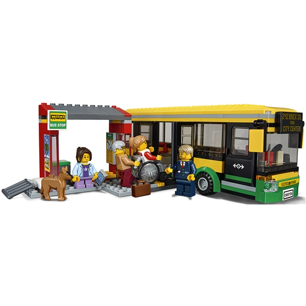 60154 LEGO City Busstation (Bild 7 av 10)