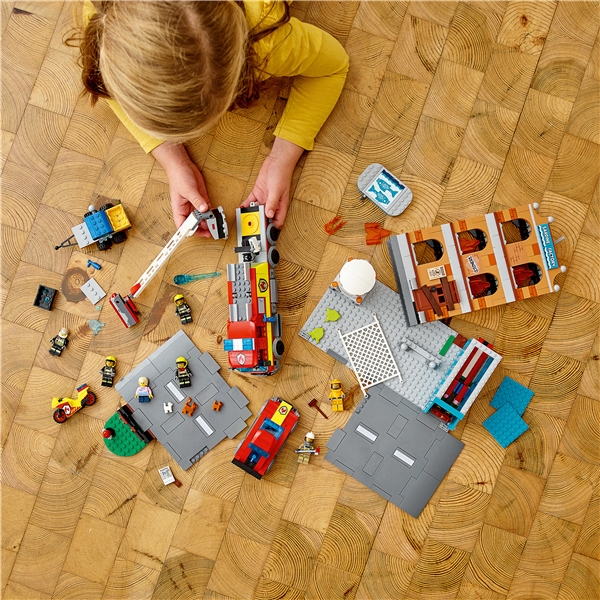 60321 LEGO City Fire Brandkår (Bild 4 av 5)