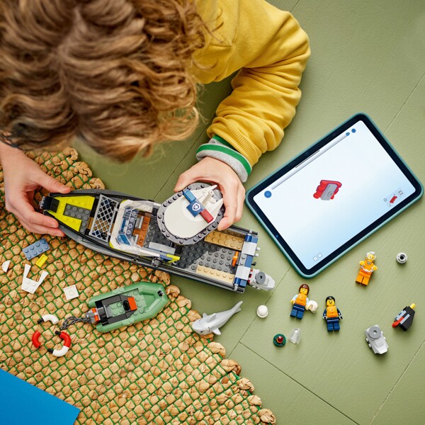 60456 LEGO City Polisens Båtjakt (Bild 4 av 7)