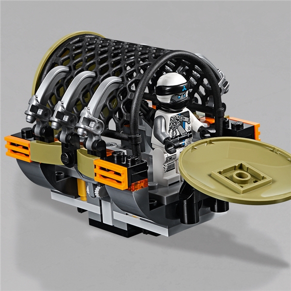 70654 LEGO Ninjago Dieselnaut (Bild 5 av 7)