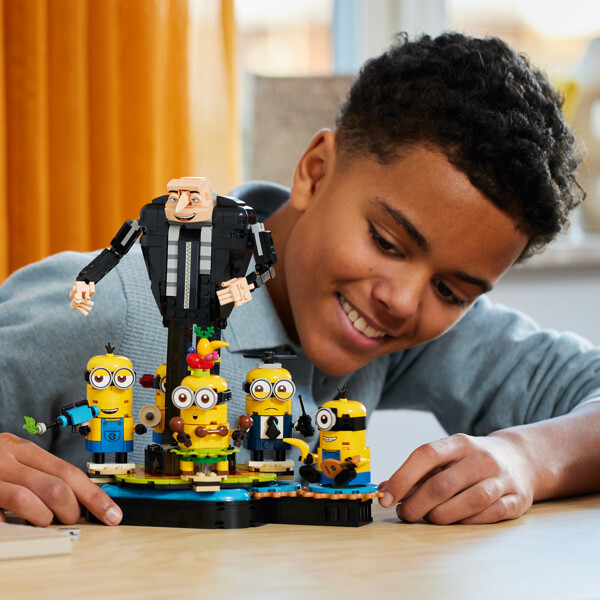 75582 LEGO Klossbyggd Gru med Minioner (Bild 5 av 6)
