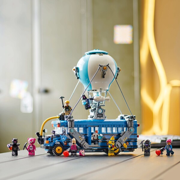 77073 LEGO Fortnite Battle Bus (Bild 6 av 6)