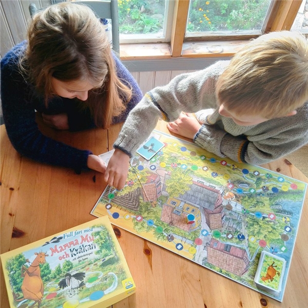 Full fart med Mamma Mu och Kråkan Aktivitetsspel (Bild 4 av 4)