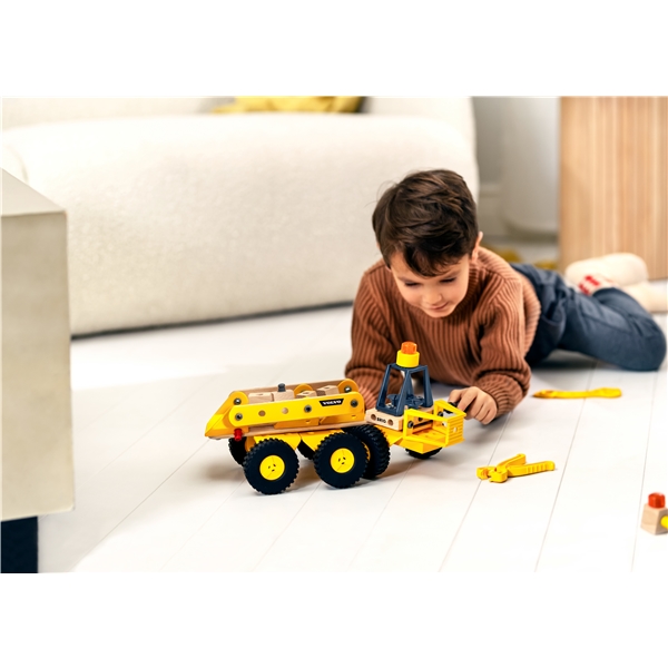 BRIO 34599 Builder Volvo Hauler (Bild 9 av 9)