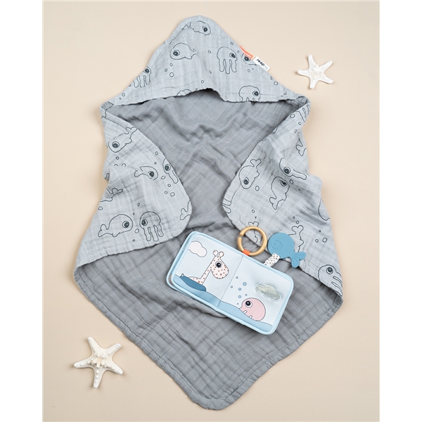 Done By Deer Hooded Towel Sea Friends Grey (Bild 2 av 2)