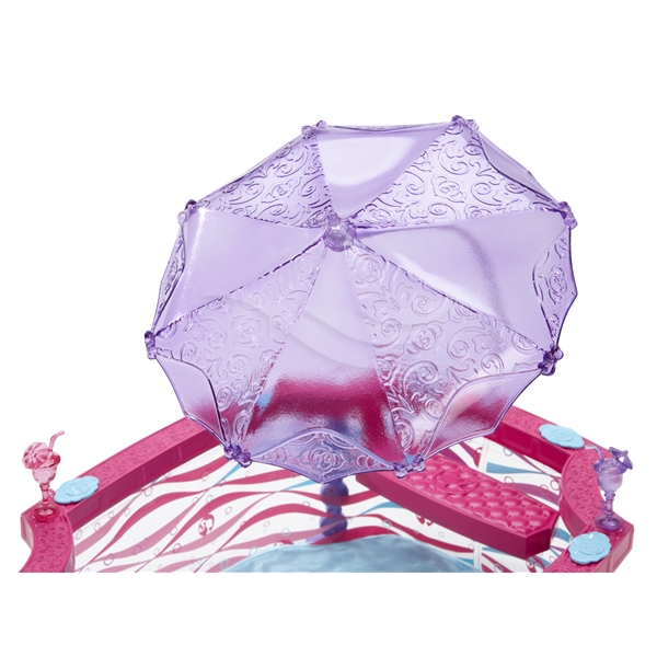 Barbie Glam Pool (Bild 3 av 5)