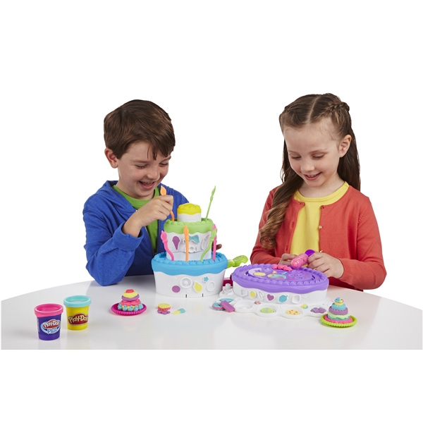 Play-Doh Sweet Shoppe Cake Mountain (Bild 3 av 4)