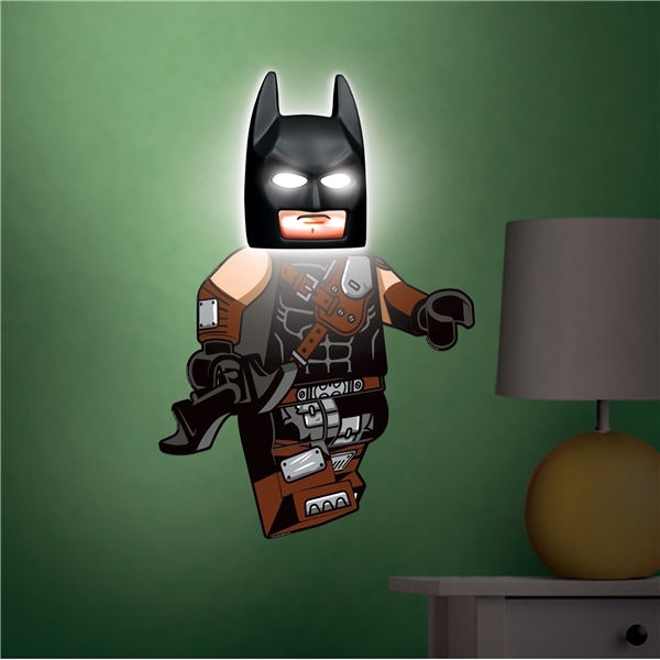 LEGO Movie 2 Batman Mask Night Light w/Sticker (Bild 3 av 4)