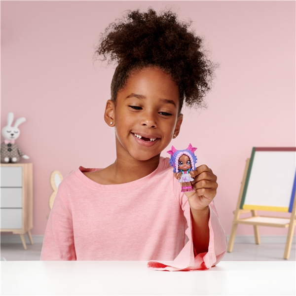 Kindi Kids Mini Doll Flora (Bild 6 av 7)