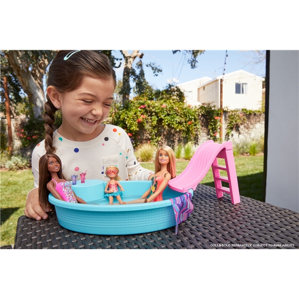 Barbie Docka & Pool Lekset (Bild 3 av 3)