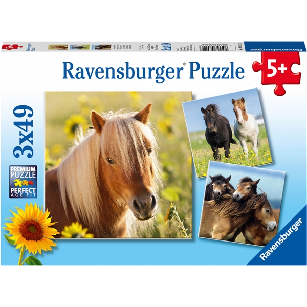 Pussel 3 x 49 Bitar Loving Horses (Bild 1 av 4)