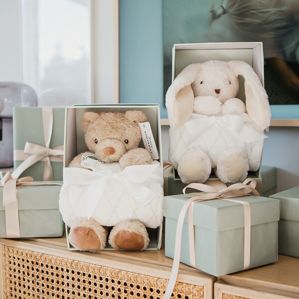 Teddykompaniet Svea m. Filt Giftbox (Bild 3 av 4)