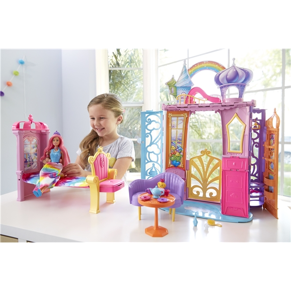 Barbie Dreamtopia Slott med Docka (Bild 4 av 4)